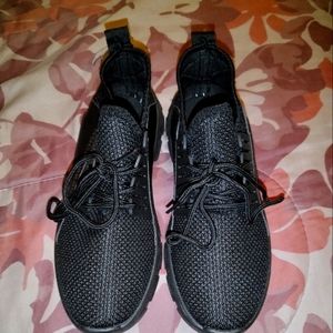All Black ROCAWEAR SNEAKERS